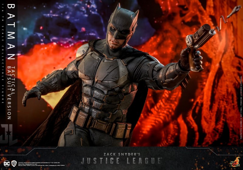 Hot Toys - ZSJL - Batman (Tactical Batsuit) collectible figure_PR13.jpg