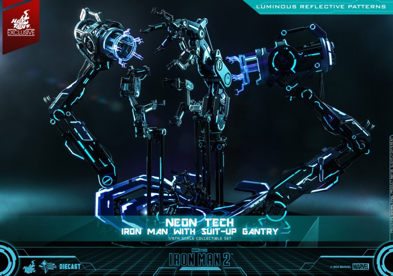 Hot Toys - IM2 - Neon Tech Iron Man with Suit Up Gantry_PR15.jpg