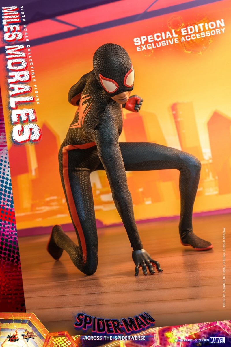 Hot Toys - SMASV - Miles Morales collectible figure_PR6.jpg
