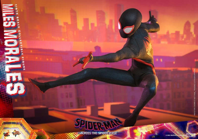 Hot Toys - SMASV - Miles Morales collectible figure_PR18.jpg