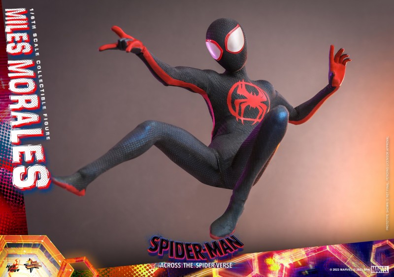 Hot Toys - SMASV - Miles Morales collectible figure_PR23.jpg