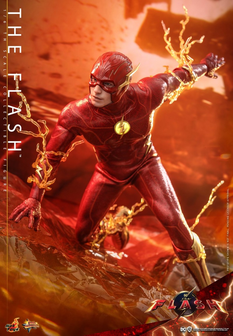 Hot-Toys-The-Flash-The-Flash-1-6-figure_PR4.jpg