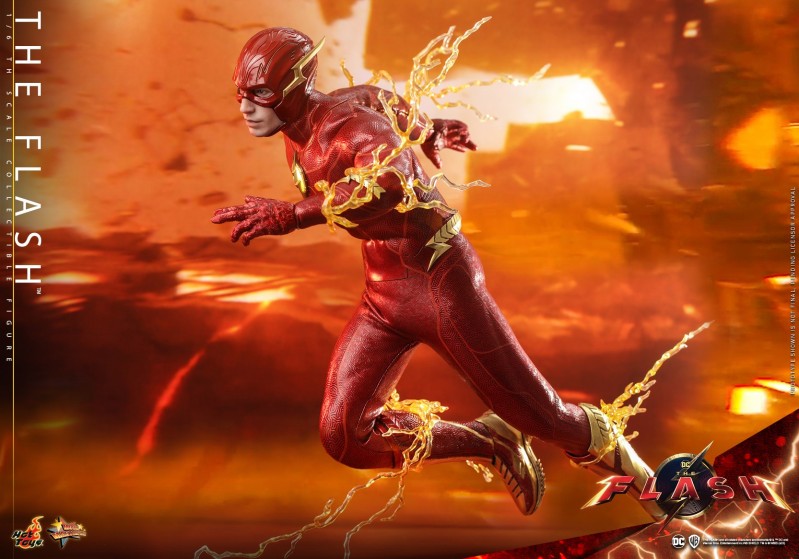 Hot-Toys-The-Flash-The-Flash-1-6-figure_PR14.jpg