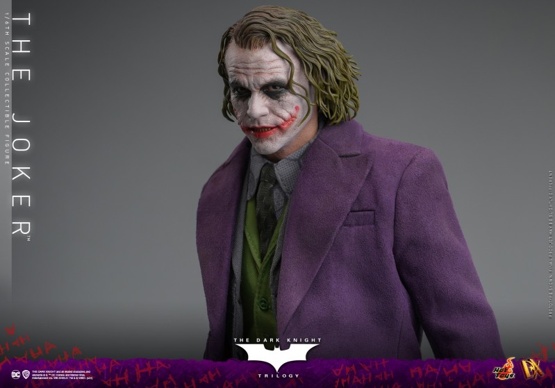 Hot Toys - TDK - 1-6 Joker_PR13.jpg
