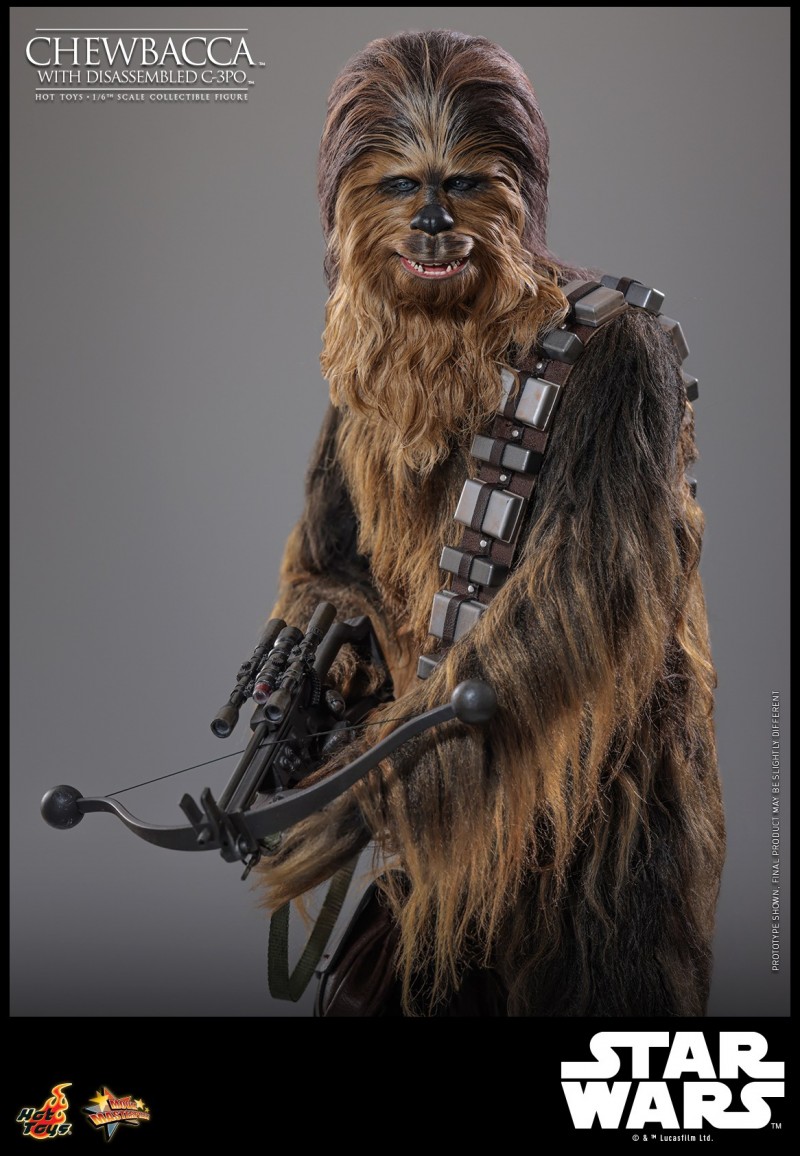 Hot Toys - SW - Chewbacca with Disassembled C-3PO Collectible Figure_PR3.jpg