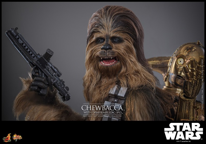 Hot Toys - SW - Chewbacca with Disassembled C-3PO Collectible Figure_PR12.jpg