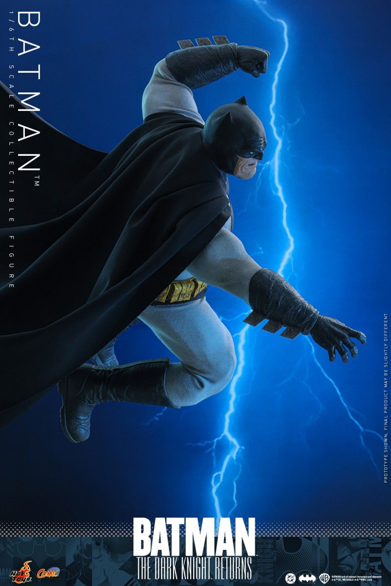 Hot Toys - The Dark Knight Returns - Sixth Scale Batman_PR7.jpg