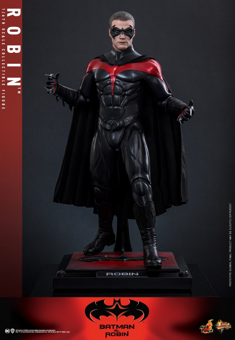 Hot Toys - Batman and Robin - Robin_PR2.jpg