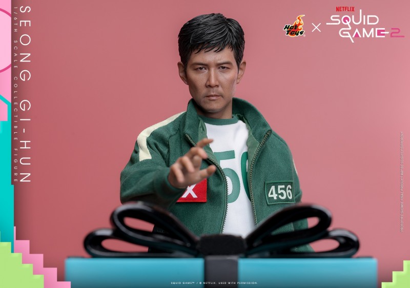 Hot Toys - Squid Game 2 - Seong Gi-hun collectible figure_PR6.jpg Hot Toys - Squid Game 2 - Seong Gi-hun collectible figure_PR6.jpg
