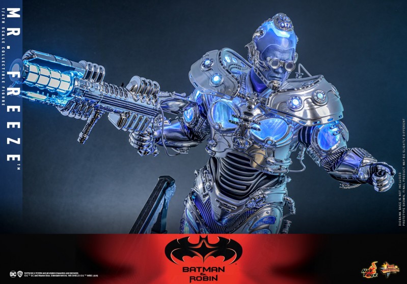 Hot Toys - Batman and Robin - Mr Freeze_PR9.jpg