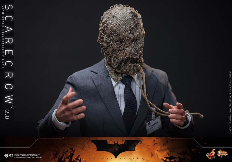 Hot Toys - Batman Begins C Scarecrow 2.0_PR9.jpg