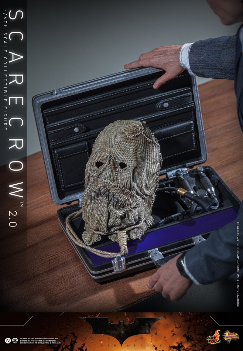 Hot Toys - Batman Begins C Scarecrow 2.0_PR17.jpg