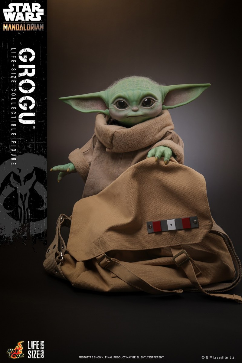 Hot Toys - Star Wars - The Mandalorian - Grogu Life-Size Collectible_PR8.jpg