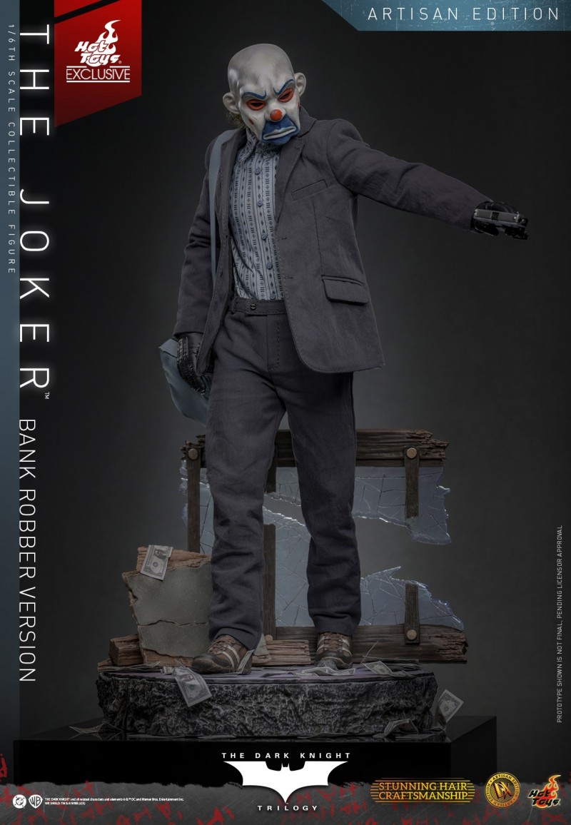 Hot Toys - TDK C The Joker Bank Robber AE_PR2.jpg