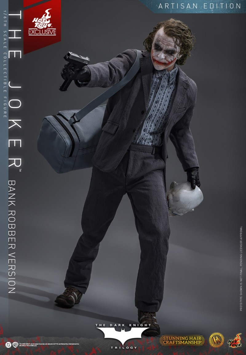 Hot Toys - TDK C The Joker Bank Robber AE_PR4.jpg