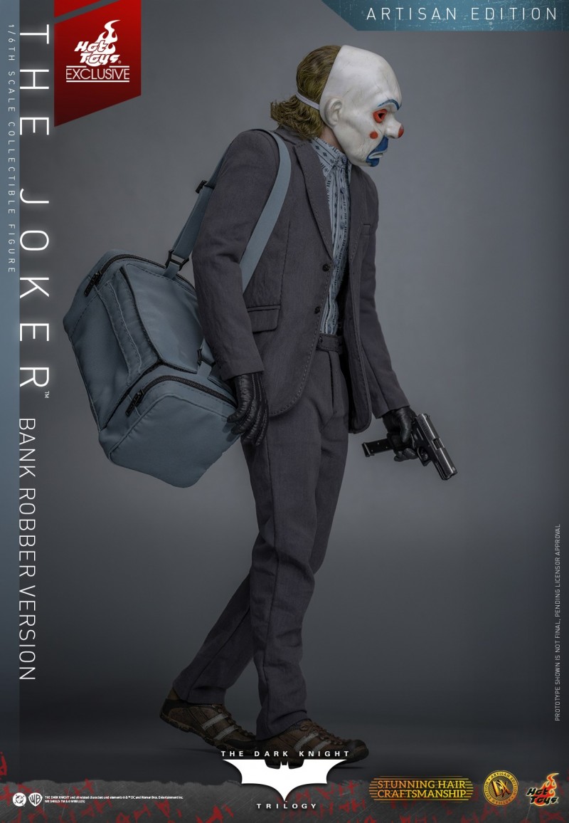 Hot Toys - TDK C The Joker Bank Robber AE_PR3.jpg