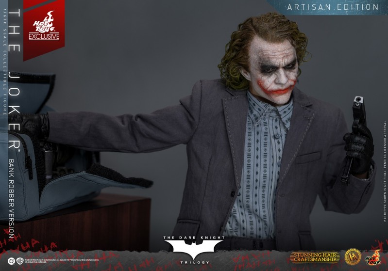 Hot Toys - TDK C The Joker Bank Robber AE_PR9.jpg