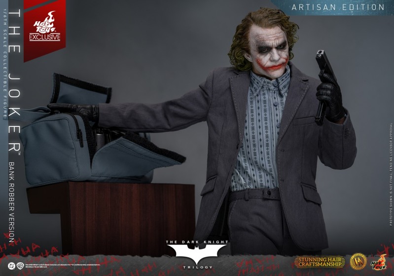 Hot Toys - TDK C The Joker Bank Robber AE_PR11.jpg