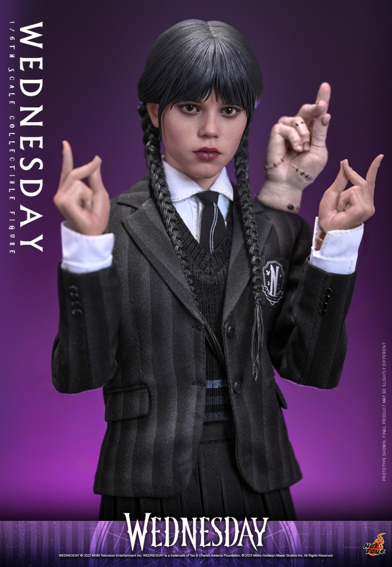 Hot Toys - Wednesday - Wednesday_PR2.jpg