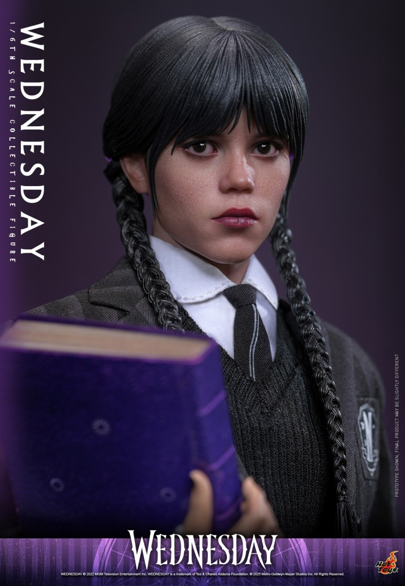 Hot Toys - Wednesday - Wednesday_PR3.jpg