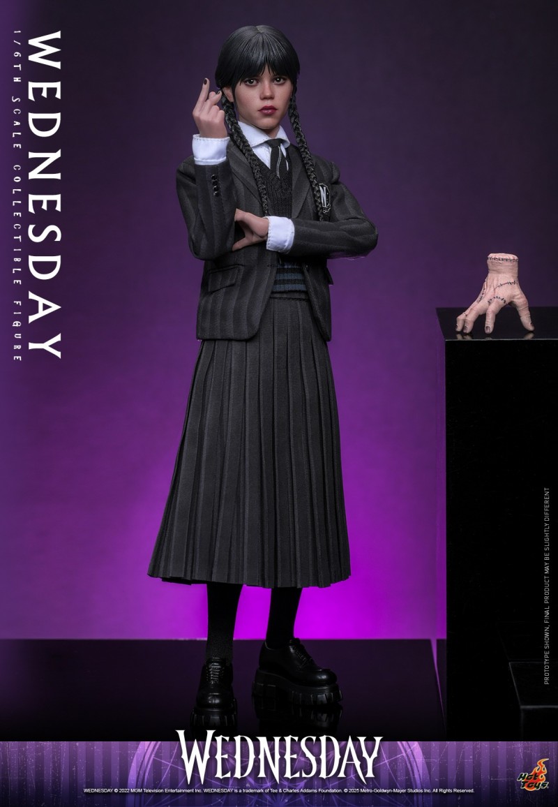 Hot Toys - Wednesday - Wednesday_PR7.jpg