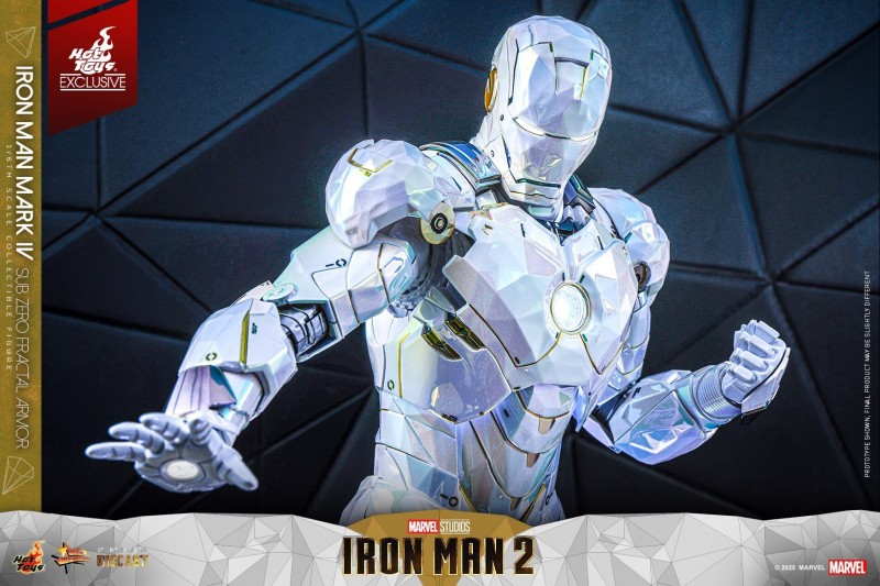 Hot Toys - Iron Man 2 -  Iron Man Mark IV (Sub-Zero)_PR15.jpg