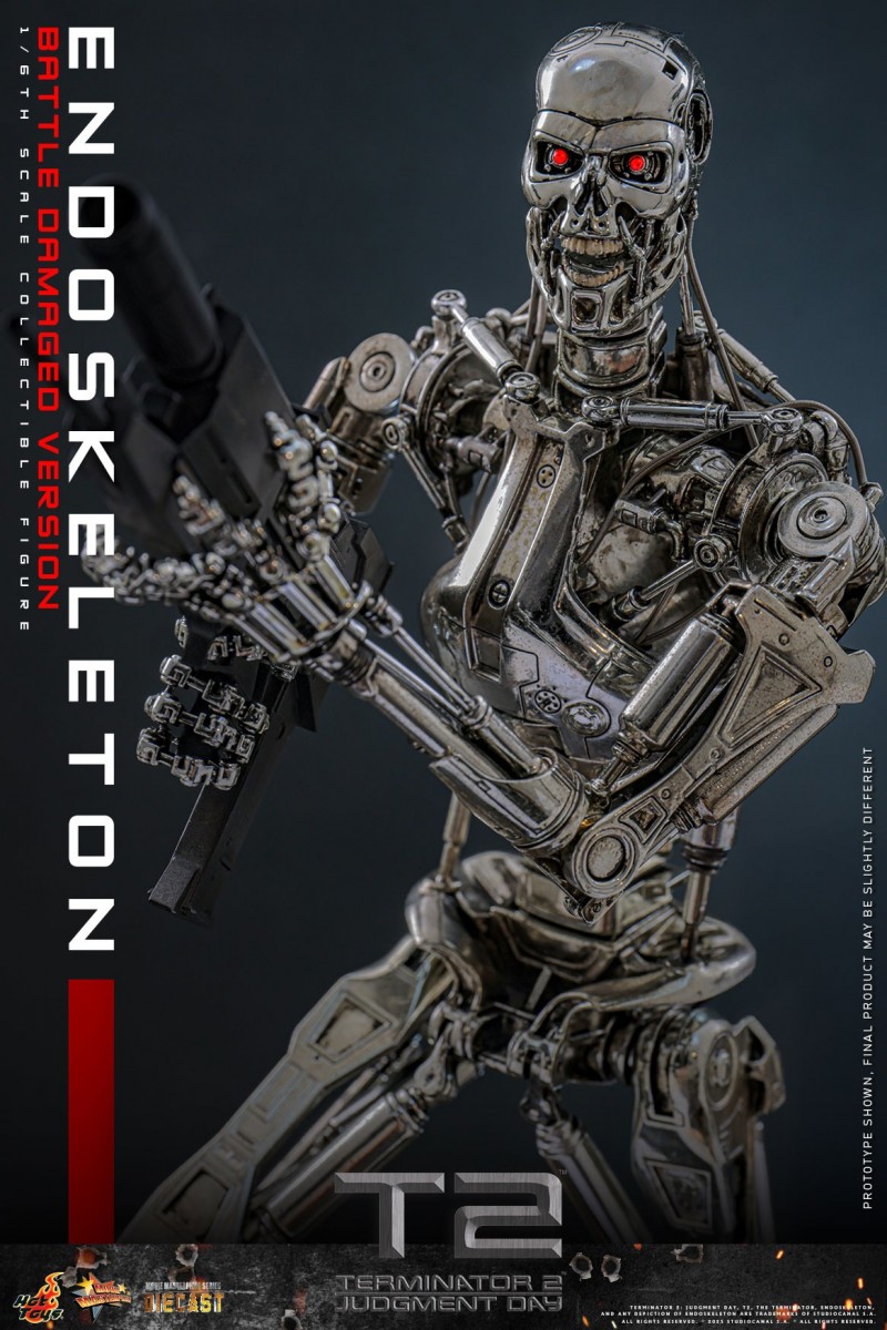 Hot Toys - T2 - Endoskeleton (Battle Damaged Version)_PR11.jpg