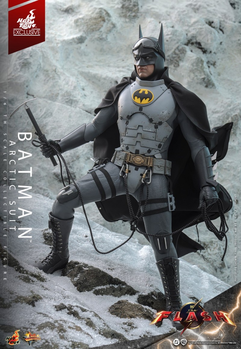Hot Toys - The Flash - Batman (Arctic Suit)_PR5.jpg