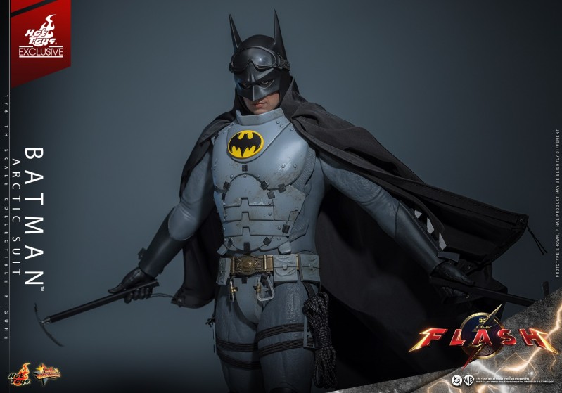 Hot Toys - The Flash - Batman (Arctic Suit)_PR16.jpg