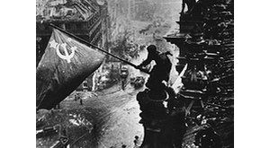 World War Two PicturesMemorable Photos of WWII